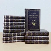 Собрание книг в переплётах